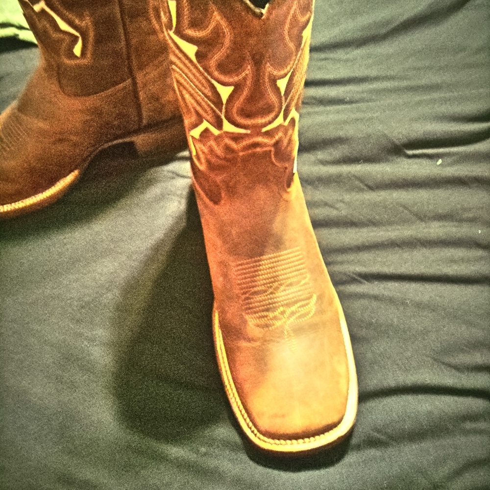 Men's square toe cowboy boots